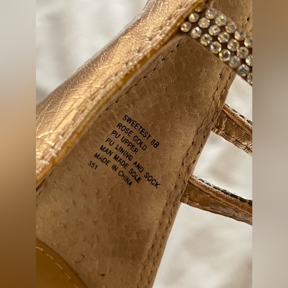 Steve Madden heels NEW - Picture 2 of 3